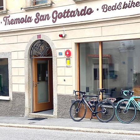 Отель Bed&Bike Tremola San Gottardo Айроло Экстерьер фото