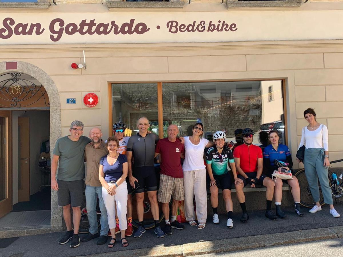Отель Bed&Bike Tremola San Gottardo Айроло Экстерьер фото